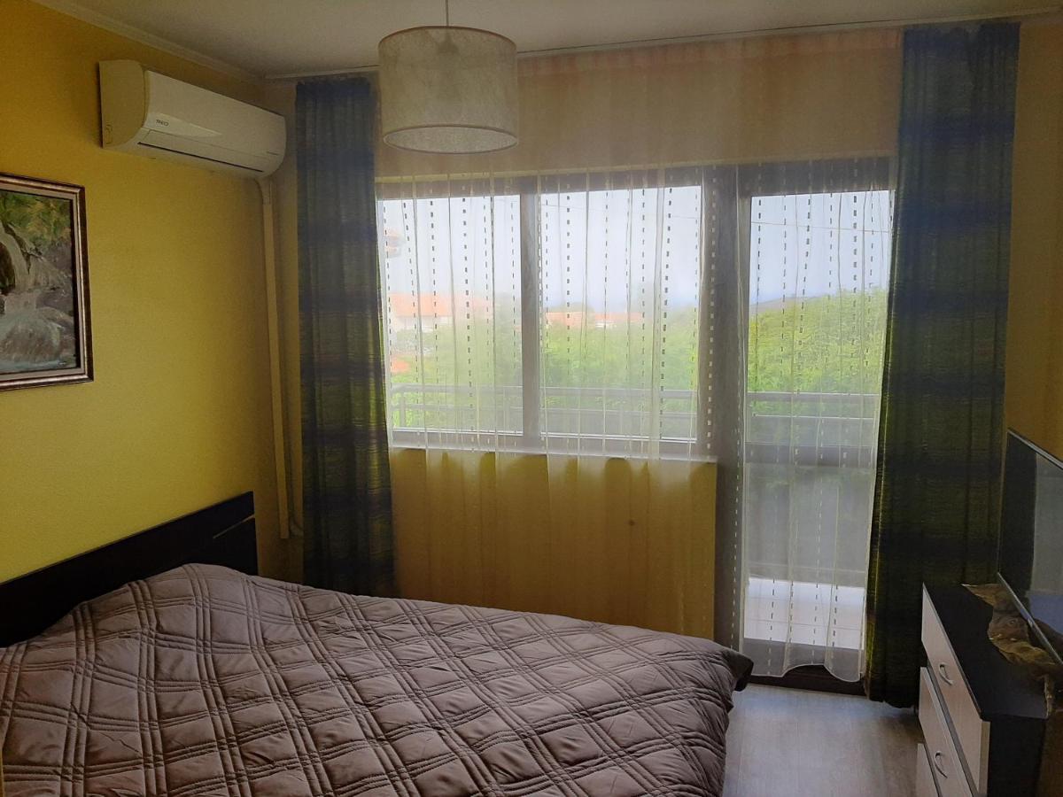 Guest House By The Captain Varna Bagian luar foto