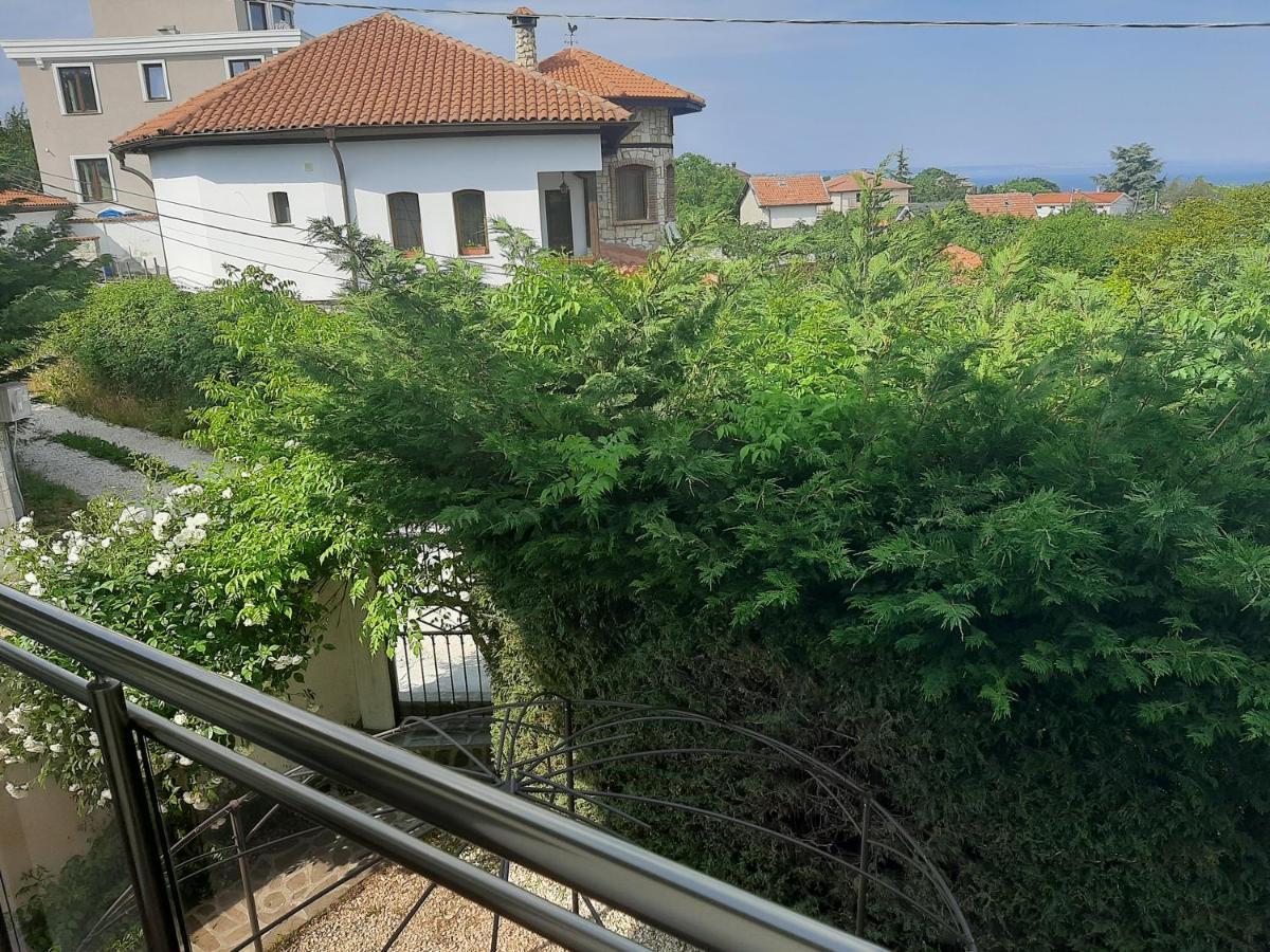 Guest House By The Captain Varna Bagian luar foto