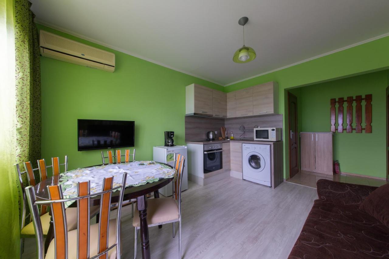 Guest House By The Captain Varna Bagian luar foto
