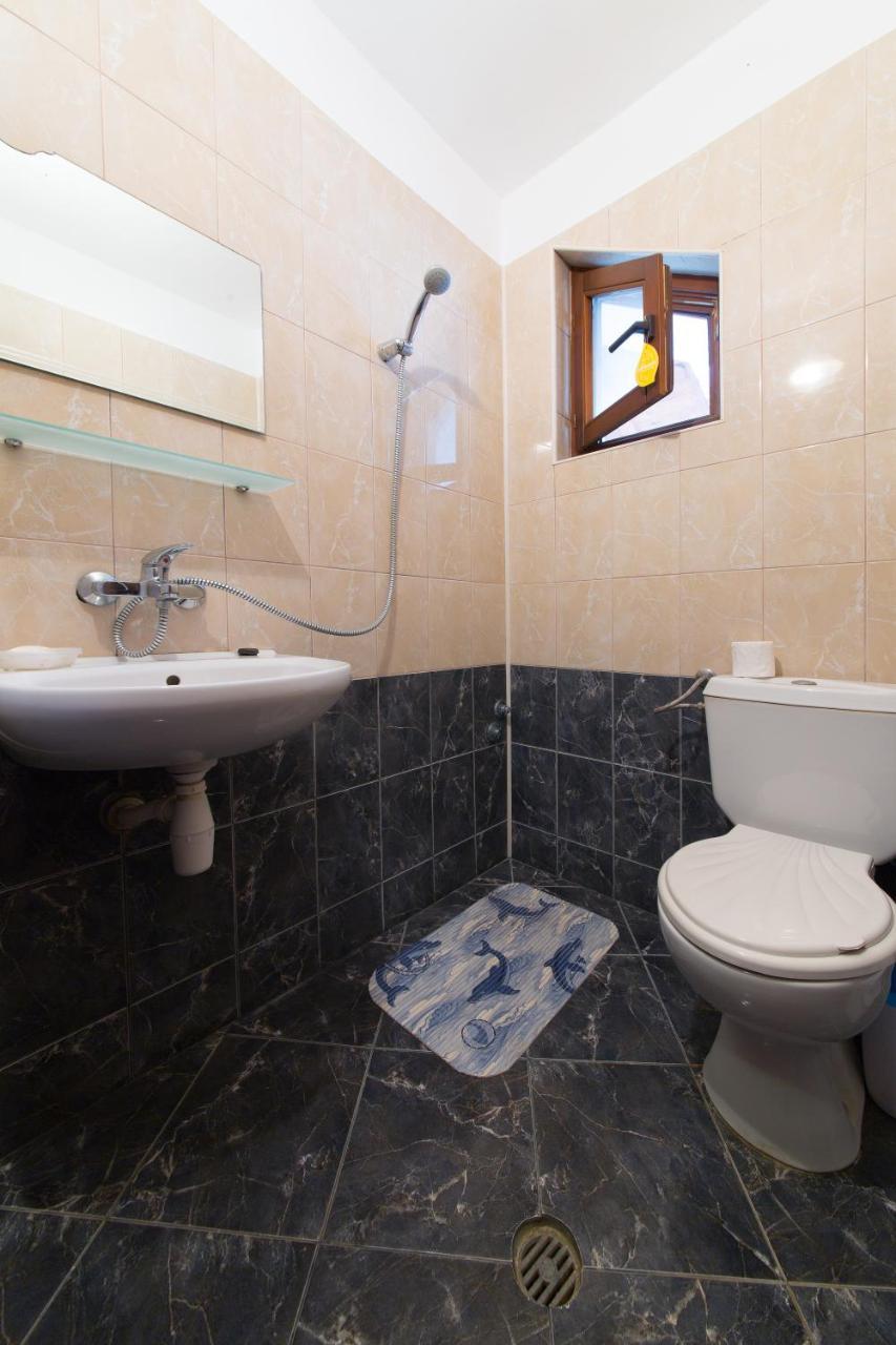 Guest House By The Captain Varna Bagian luar foto