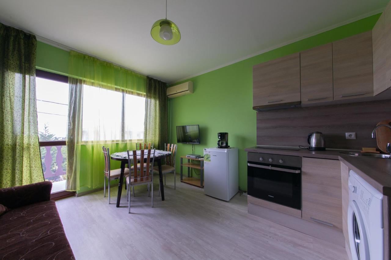 Guest House By The Captain Varna Bagian luar foto